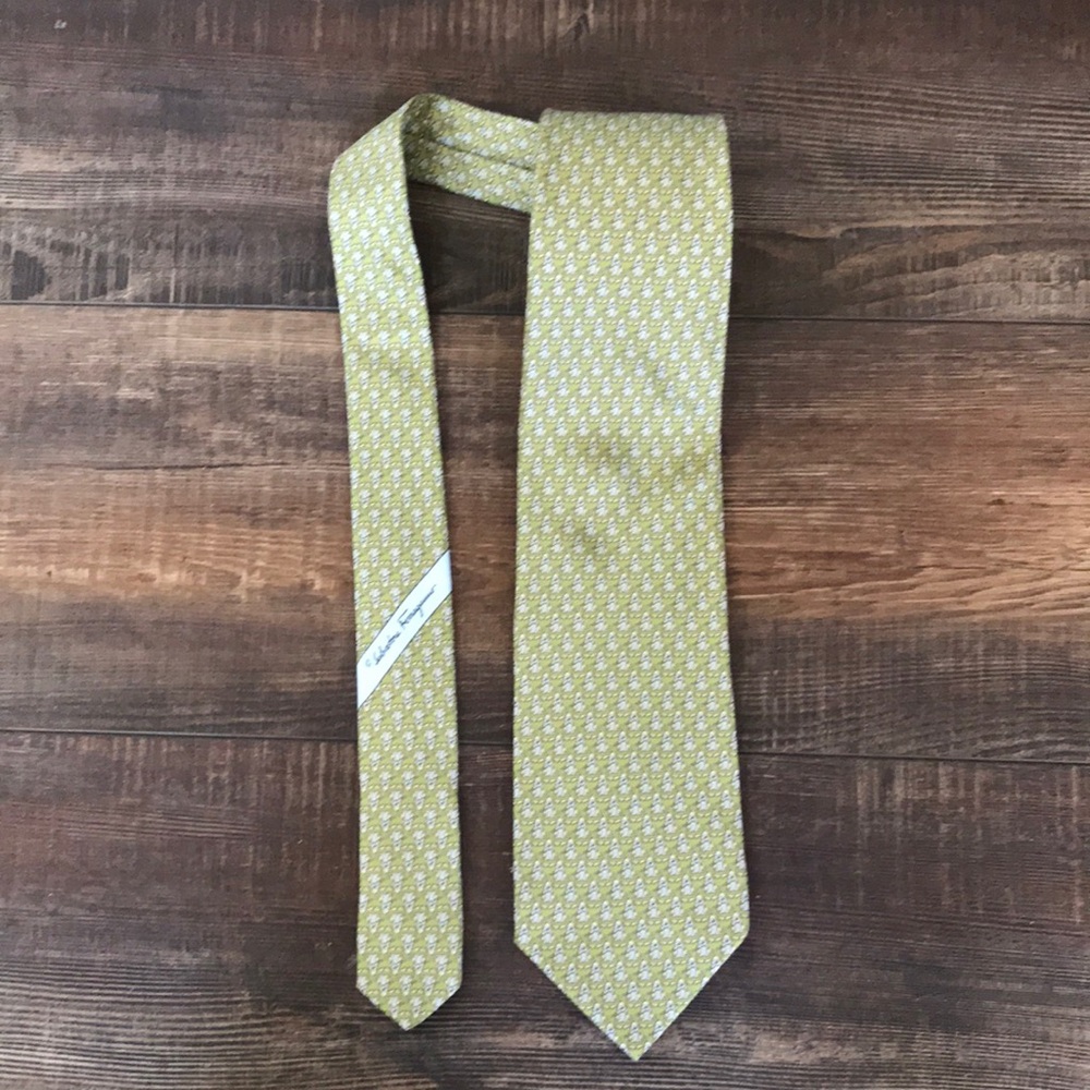 🏇 Salvatore Ferragamo Green Dog Patterned Tie